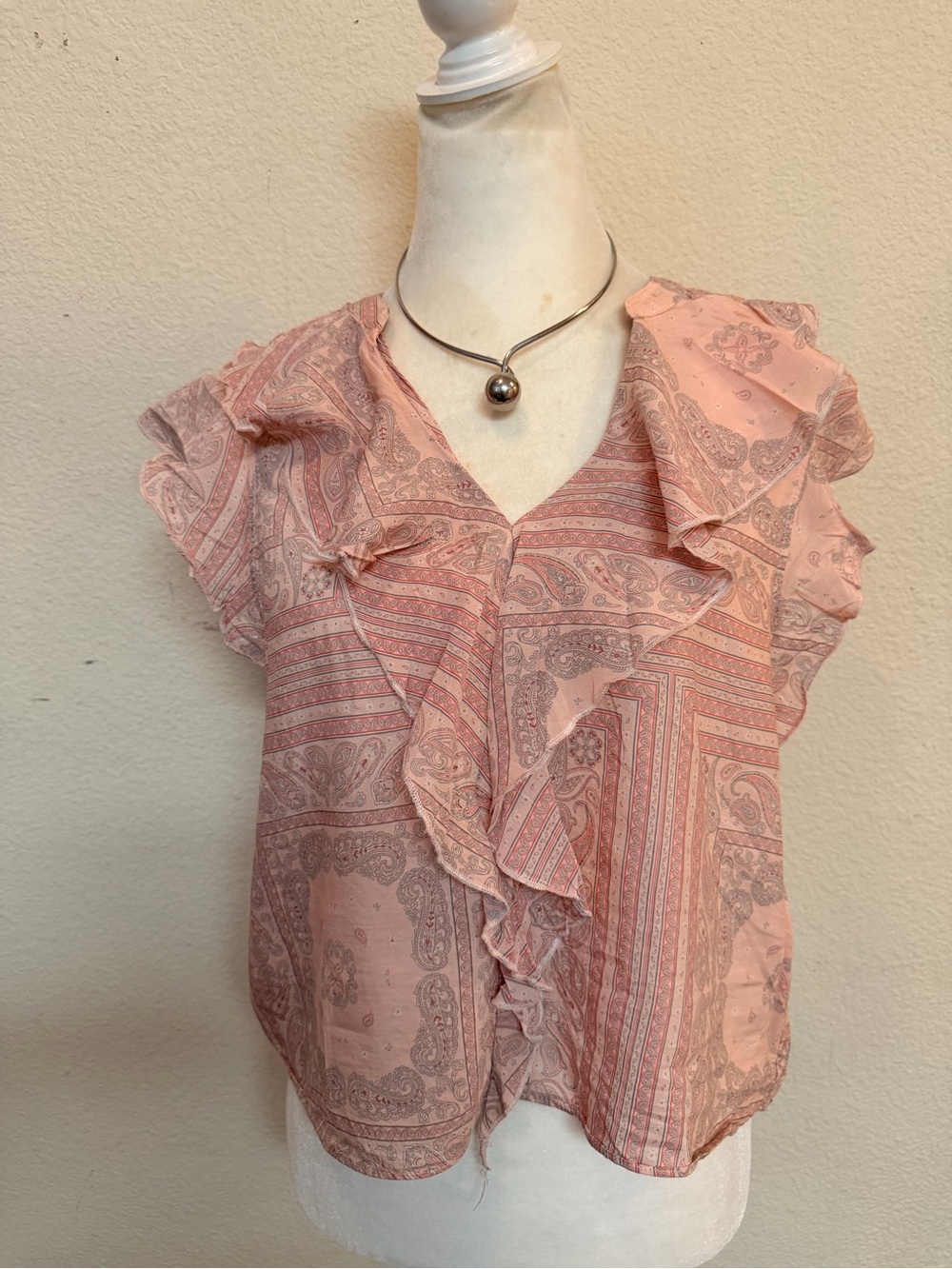 Universal Thread Dusty Pink Paisley Ruffled V-Neck Blouse